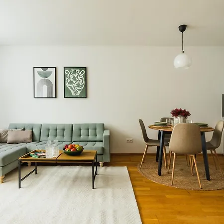 Апартаменты Business & Family Ambiente Apartments *