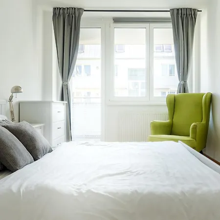 Business & Family Ambiente Apartments * Братислава