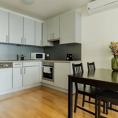 Business & Family Ambiente Apartments Апартаменты
