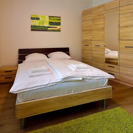 Business & Family Ambiente