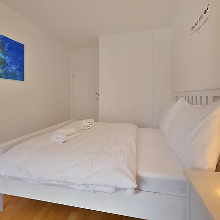 Business & Family Ambiente Apartments * Братислава