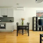 Business & Family Ambiente